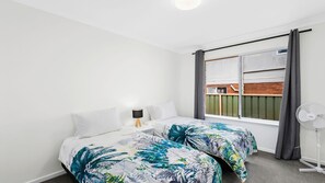 3 bedrooms, iron/ironing board, free WiFi, bed sheets
