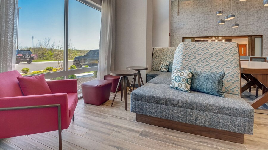 Hampton Inn & Suites Williamstown Ark Encounter