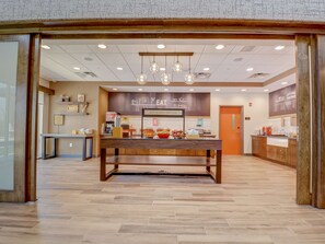 Tägliches inbegriffenes Frühstücksbuffet
