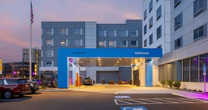 Hampton Inn & Suites Rochester Downtown