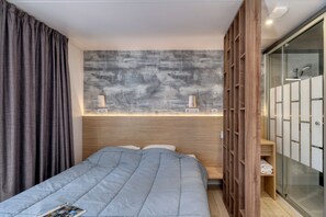 2 makuuhuonetta, tallelokero huoneessa, Wi-Fi, vuodevaatteet