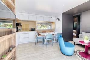 Televisio, pöytätennispöytä