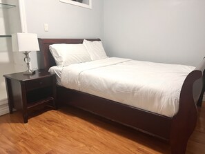 2 chambres, fer et planche à repasser, Wi-Fi gratuit, draps fournis
