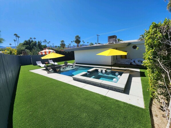 Una piscina riscaldata