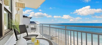 Island Paradise - Beachfront Condo