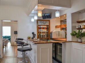 Dining - 11 bedroom accommodation in Bridlington (Bridlington)