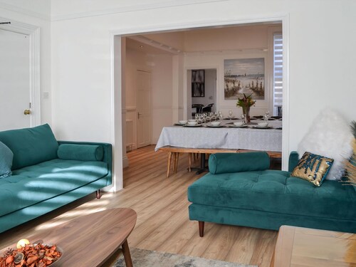 11 bedroom accommodation in Bridlington