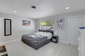 2 chambres, bureau, fer et planche à repasser, Wi-Fi gratuit