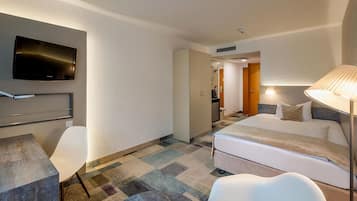 1 bedroom, minibar, in-room safe, desk