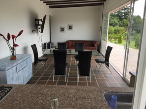 Interior - Farm La Ranchera No. 2 (Tarso)