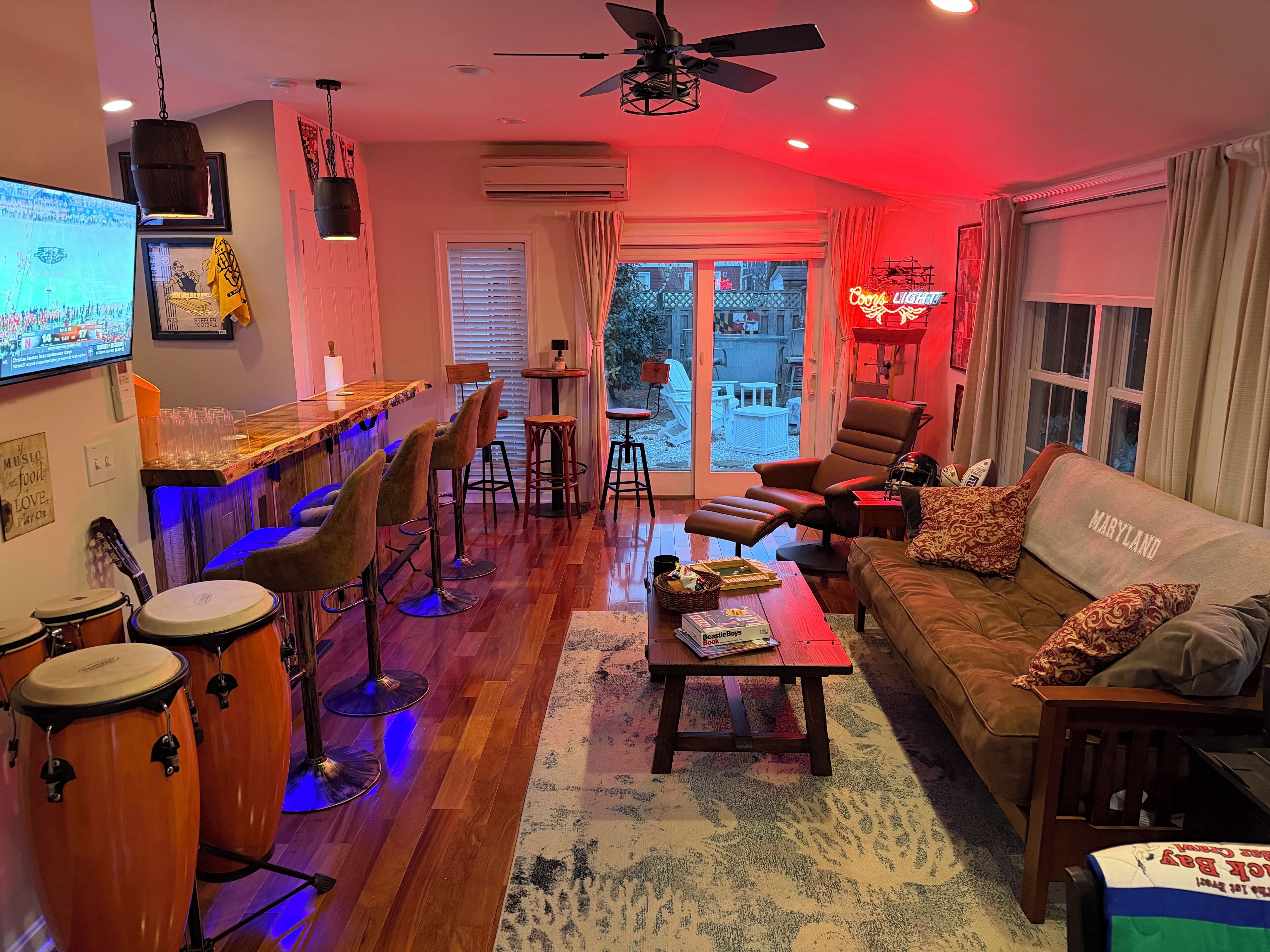 Smart TV, fireplace, stereo, printers