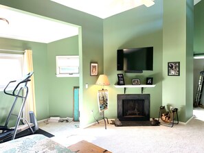 4 bedrooms, desk, iron/ironing board, free WiFi - Annapolis/Eastport 4 BR w/ Game room - Walk everywhere! (Annapolis)