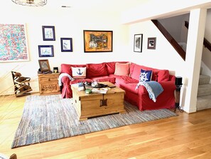 Smart TV, fireplace, stereo, printers - Annapolis/Eastport 4 BR w/ Game room - Walk everywhere! (Annapolis)