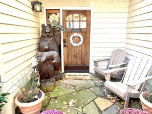 Exterior detail - Annapolis/Eastport 4 BR w/ Game room - Walk everywhere! (Annapolis)