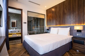 Minibar, in-room safe, desk, laptop workspace - Calidum Phu Quoc Hotel (Phu Quoc)