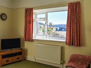 Living area - 3 bedroom accommodation in Deganwy (Deganwy)