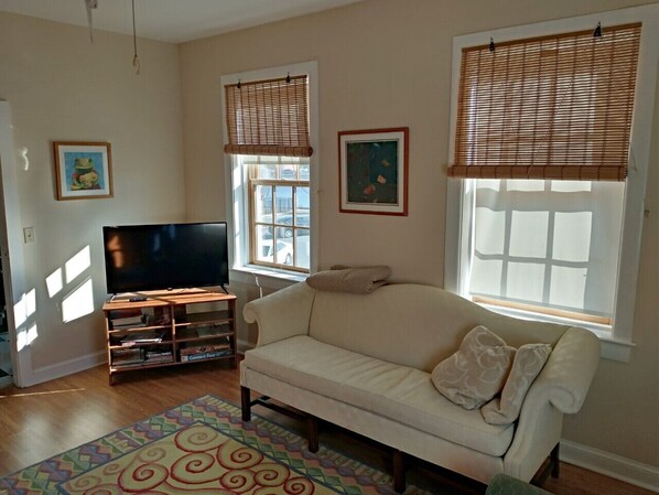 Smart TV, books