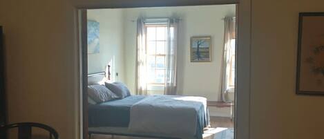 2 bedrooms, desk, iron/ironing board, travel crib