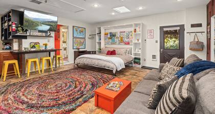 Cozy King by Red Rocks & Downtown Denver