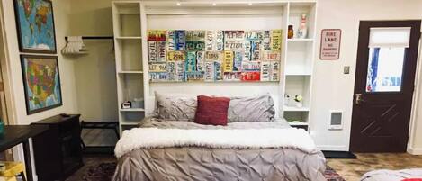 1 bedroom, iron/ironing board, free WiFi, bed sheets