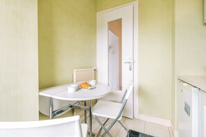 Dining - Marvellous Studio in Paris-14 (Gentilly)