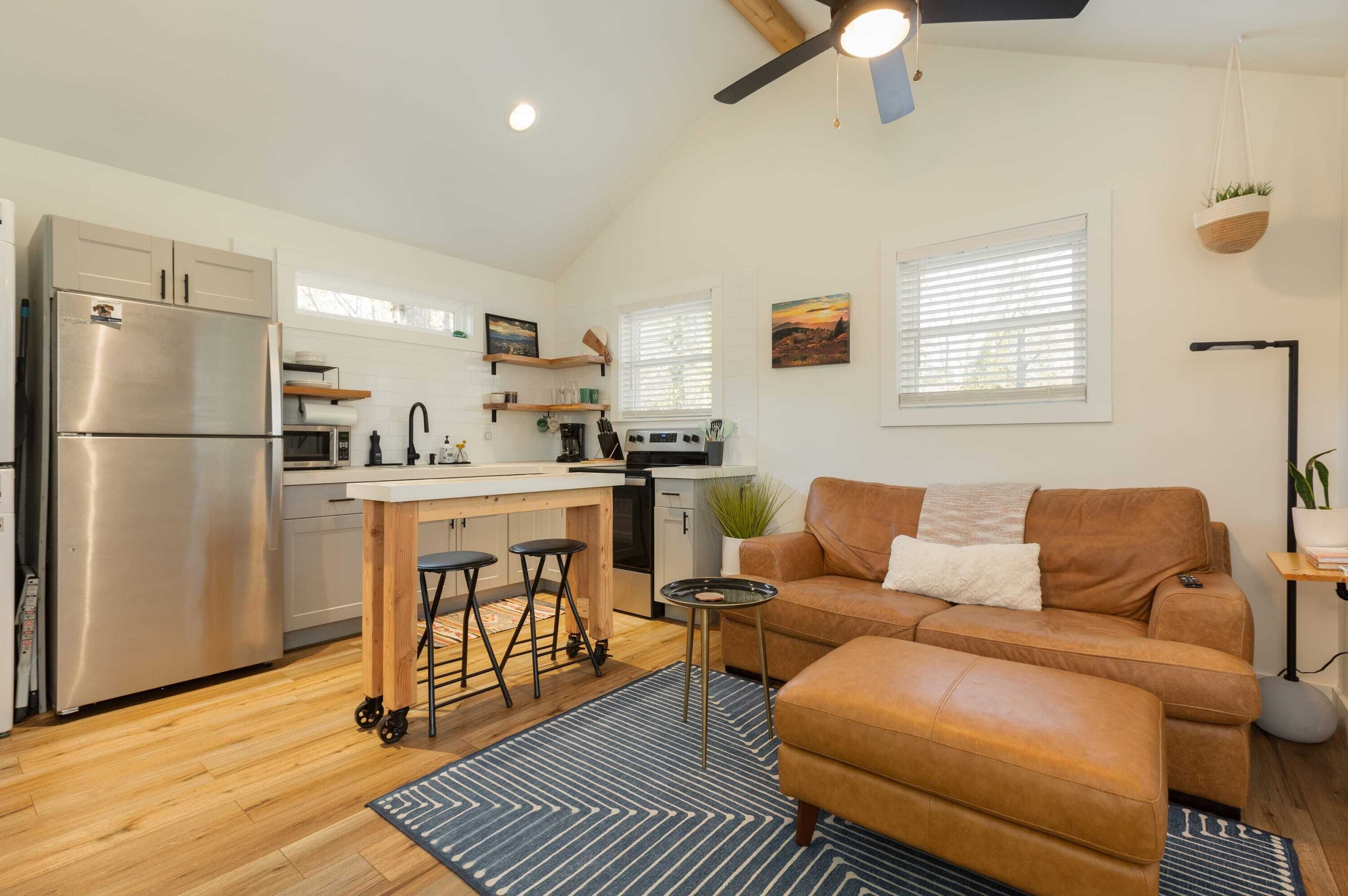 Cozy Cottage | Modern Amenities | Pet-Friendly