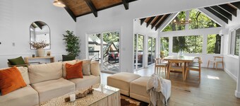 OpenConcept/Lake Access 5 BedRoom/10beds/GatedBackyard/SwingSet/GameRM BonusRoom