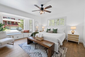 5 bedrooms, in-room safe, iron/ironing board, travel crib - OpenConcept/Lake Access 5 BedRoom/10beds/GatedBackyard/SwingSet/GameRM BonusRoom (Lake Arrowhead)