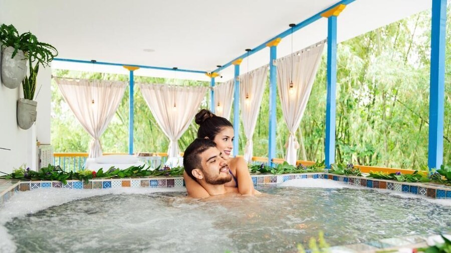 HOTEL HACIENDA SANTA CLARA