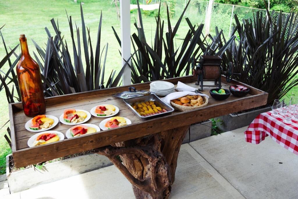 Free daily full breakfast