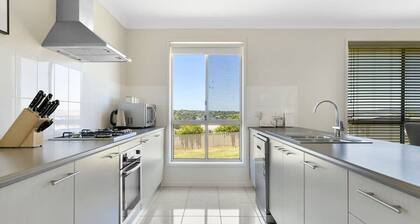 Serene Sullivan - Modern, Convenient, Pets Allowed