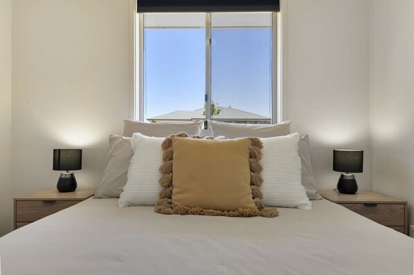 4 quartos, ferros/tábuas de passar roupa, berço de viagem, Wi-Fi