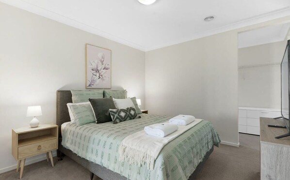 4 bedrooms, iron/ironing board, travel cot, WiFi