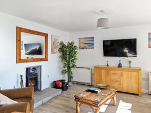 Fireplace - Enjoy the seaside with just a short walk to a wonderful, sandy beach. (Scratby)