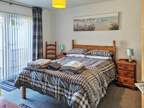 2 bedrooms, free WiFi, bed sheets - Enjoy the seaside with just a short walk to a wonderful, sandy beach. (Scratby)