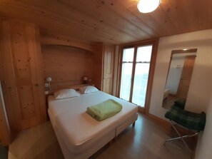 2 Schlafzimmer, Bügeleisen/Bügelbrett, WLAN