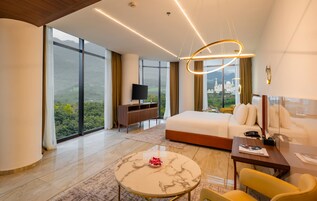 Ropa de cama de alta calidad y minibar 