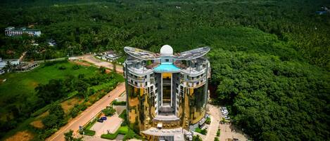 واجهة المنشأة