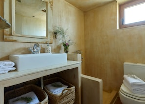Villa | Bathroom | Shower