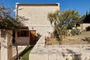 Villa | Pool | Seasonal outdoor pool