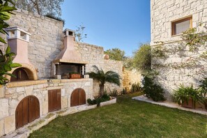 Villa | BBQ/picnic area