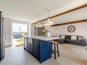Interior - The Hayloft - UK34565 (Whitchurch)