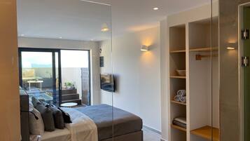 1 chambre, coffres-forts dans les chambres, fer et planche Ă repasser