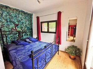 4 habitaciones, tabla de planchar con plancha y wifi gratis 