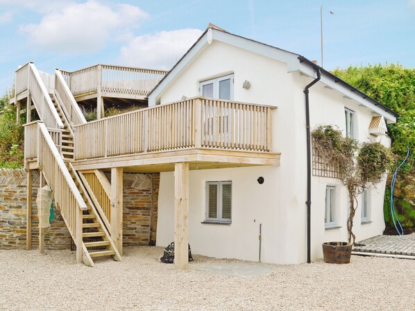 Exterior - 1 bedroom accommodation in Porth, near Newquay (Porth, near Newquay)