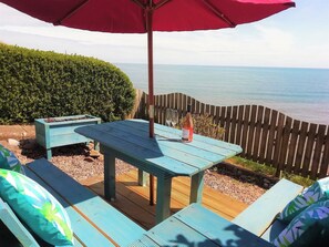 Outdoor dining - 2 bedroom accommodation in Auchmithie near Arbroath (Auchmithie near Arbroath)