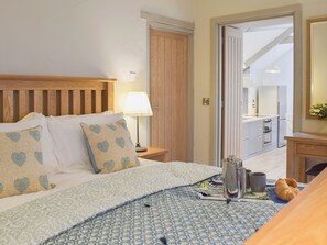 1 bedroom, free WiFi, bed sheets - Honeysuckle Cottage-UKC3194 (Valast Hill, near Stackpole)