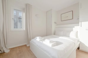 Apartamento básico, 1 cama de casal | 1 quarto, roupa de cama