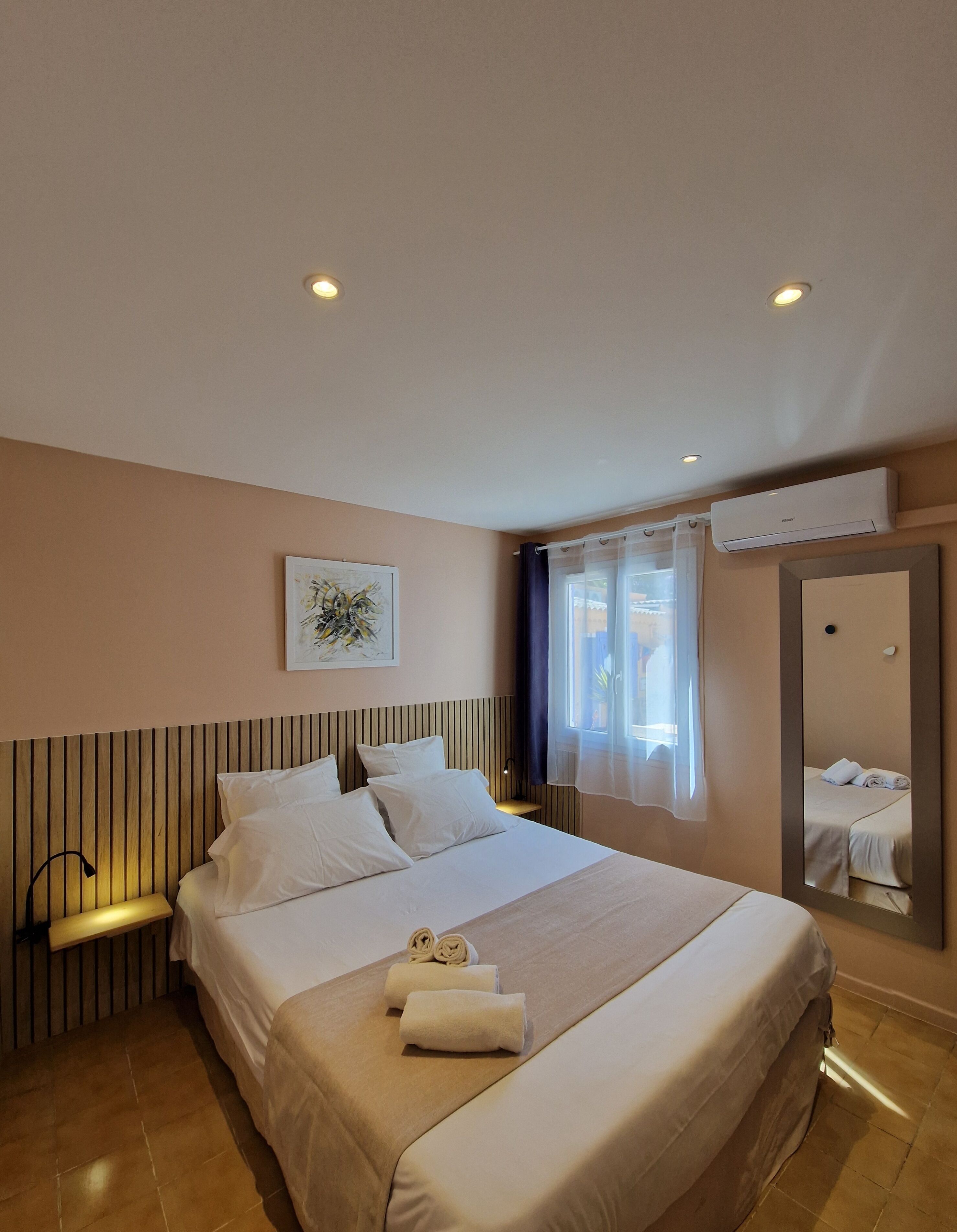 Family Room | Individually decorated, individually furnished, desk, laptop workspace