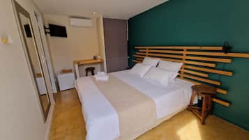 Comfort Double Room | Individually decorated, individually furnished, desk, laptop workspace